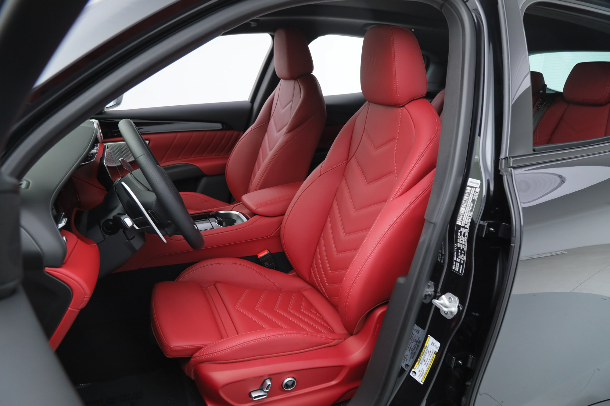 Used 2026 Maserati Grecale Modena AWD/4WD image 16