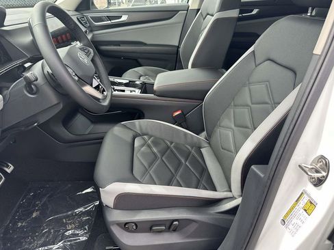 New 2026 Volkswagen Atlas Peak Edition AWD/4WD image 15