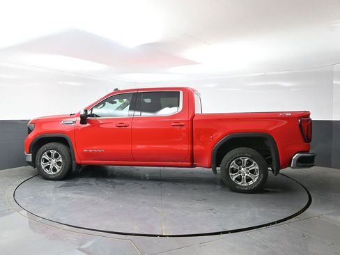 Used 2023 GMC Sierra 1500 SLE AWD/4WD image 9