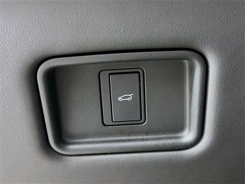 Certified 2023 Land Rover Range Rover Sport SE Dynamic image 32