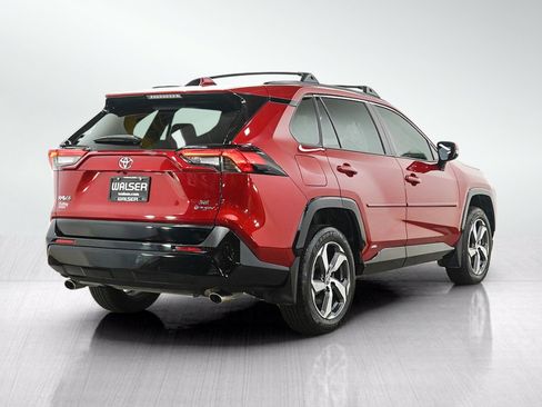 Used 2025 Toyota RAV4 SE w/ Weather & Moonroof Package AWD/4WD image 7
