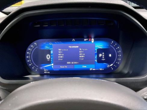 Certified 2024 Volvo XC90 B5 Plus AWD/4WD image 13