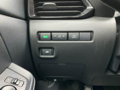 Used 2024 Nissan Sentra SV image 21