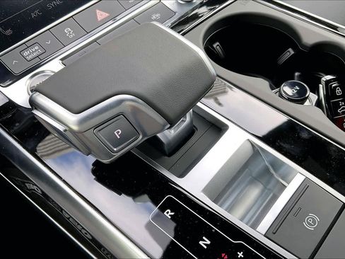 New 2026 Audi Q7 2.0T Premium image 17