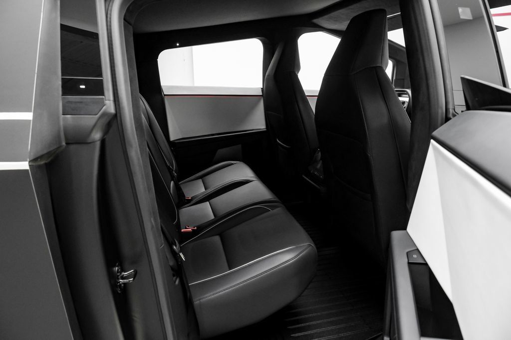 Used 2024 Tesla Cybertruck Cyberbeast AWD/4WD image 36