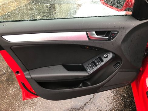 Used 2009 Audi A4 2.0T Premium Plus image 9