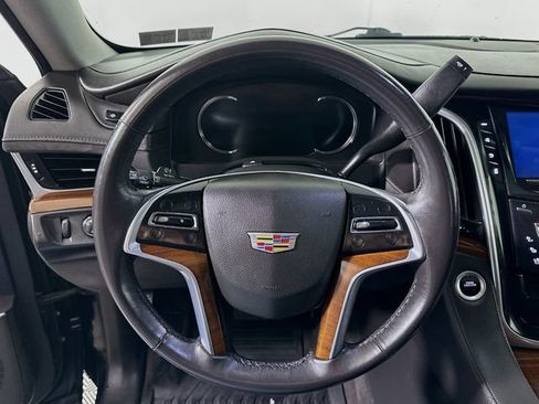 Used 2020 Cadillac Escalade ESV Luxury w/ Escalade Sport Edition image 11