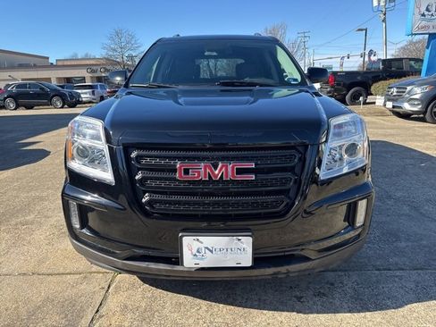 Used 2017 GMC Terrain SLT w/ Nightfall Package image 2