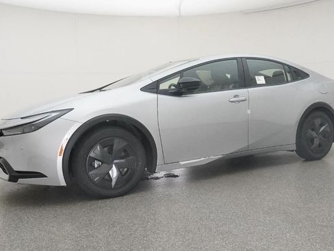 Used 2026 Toyota Prius Plug-In Hybrid FWD image 21