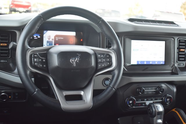 Used 2023 Ford Bronco Badlands w/ Sasquatch Package AWD/4WD image 19