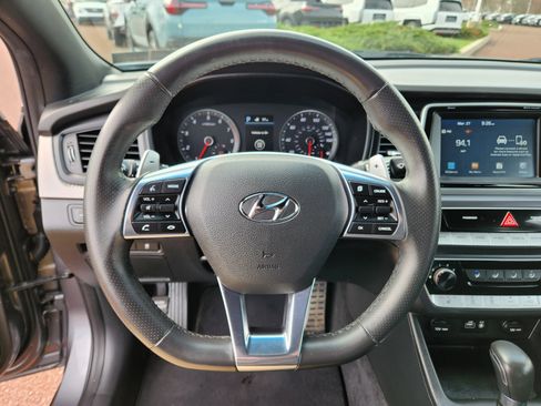 Used 2018 Hyundai Sonata Sport image 17