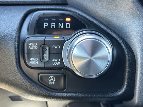 Used 2020 RAM 1500 Laramie AWD/4WD image 29