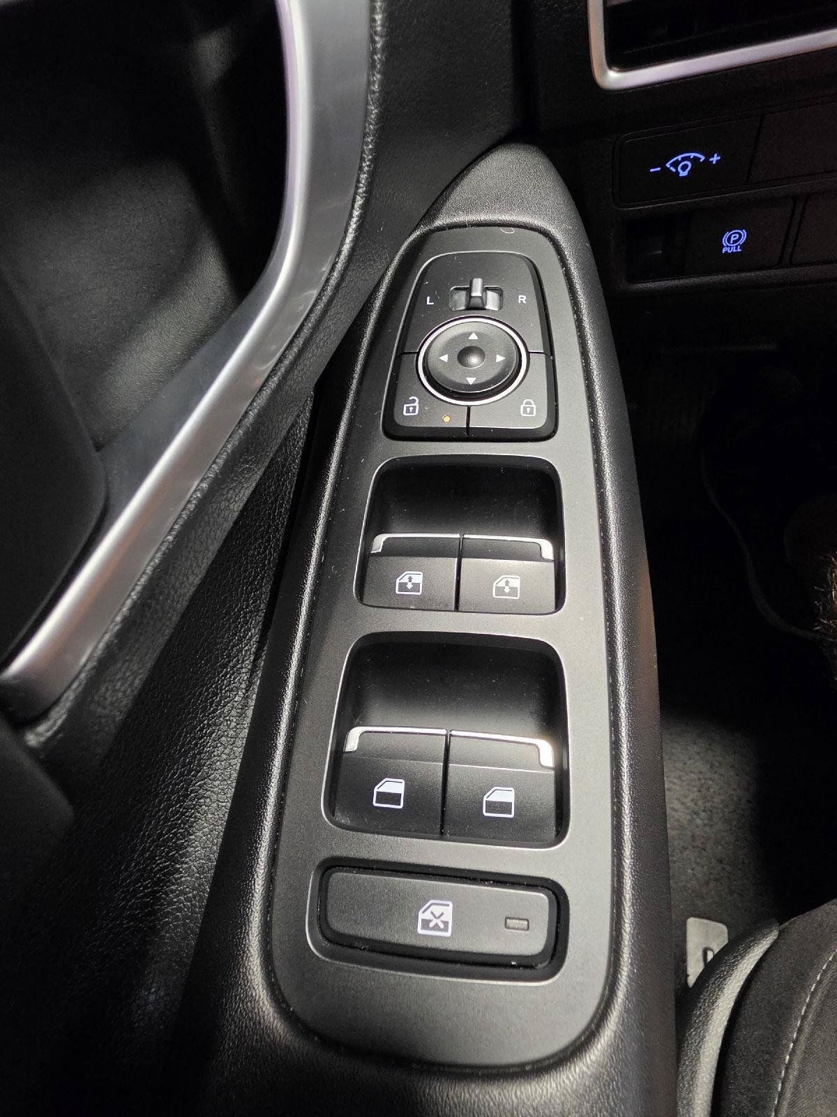 Used 2025 Hyundai Sonata SEL FWD image 26