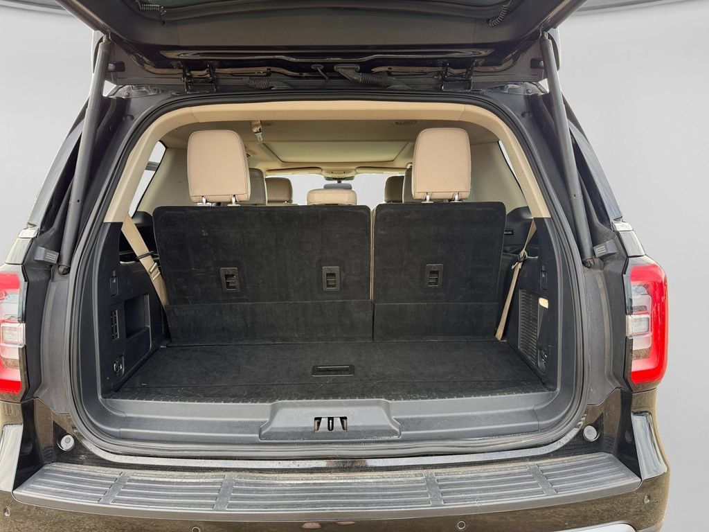 Used 2024 Ford Expedition Limited AWD/4WD image 43