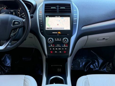 Used 2018 Lincoln MKC Select w/ Select Plus Package image 30