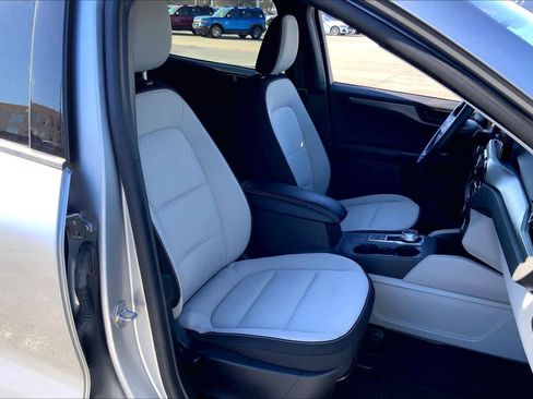 Certified 2024 Ford Escape Active image 9