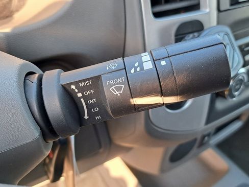 Used 2016 Nissan Frontier SV image 11