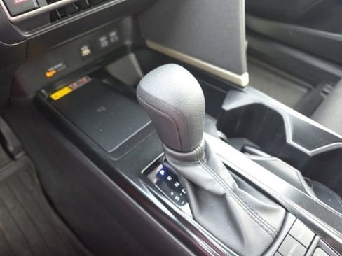 Certified 2025 Toyota Camry LE image 19