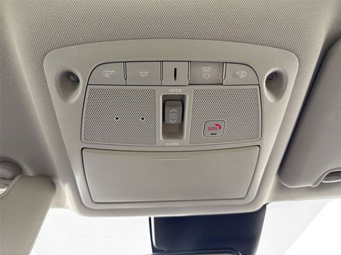 Used 2017 Nissan Rogue SL w/ SL Premium Package image 23