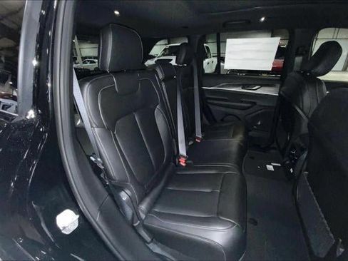 New 2025 Jeep Grand Cherokee Limited w/ Trailer Tow Package image 48