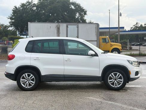 Used 2012 Volkswagen Tiguan S FWD image 2