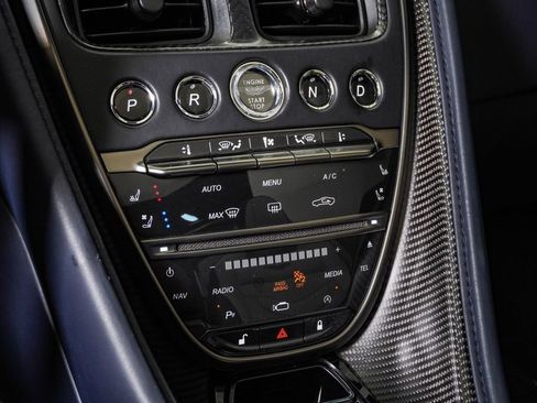 Used 2022 Aston Martin DBS Superleggera Volante RWD image 32