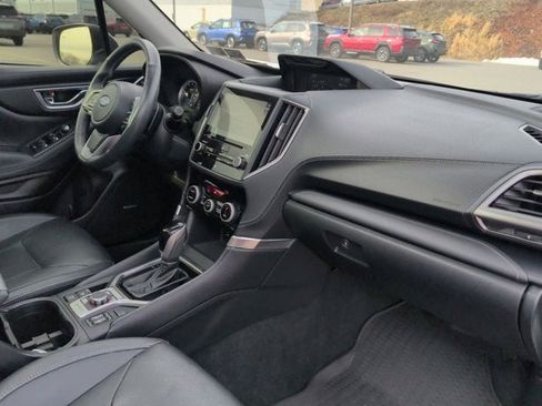 Used 2020 Subaru Forester Touring AWD/4WD image 30
