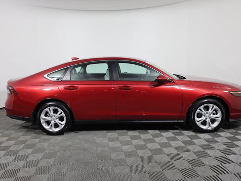 Used 2025 Honda Accord LX image 4