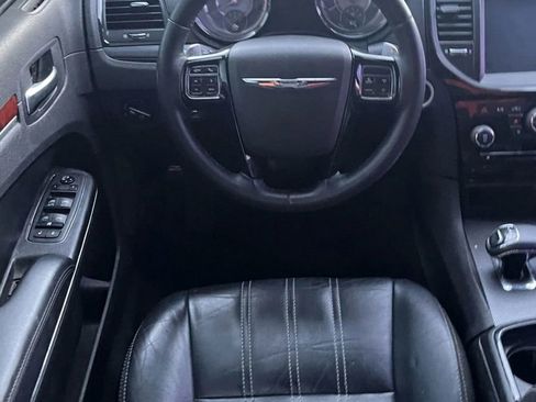 Used 2013 Chrysler 300 S image 28