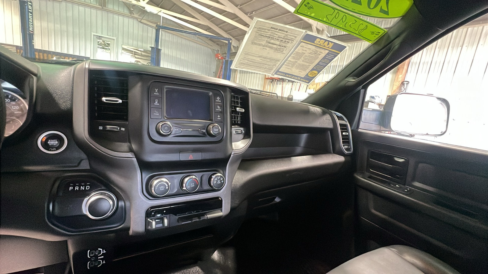 Used 2021 RAM 2500 Tradesman w/ Chrome Appearance Group AWD/4WD image 13
