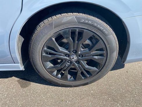 Used 2025 Honda Odyssey Sport-L image 11