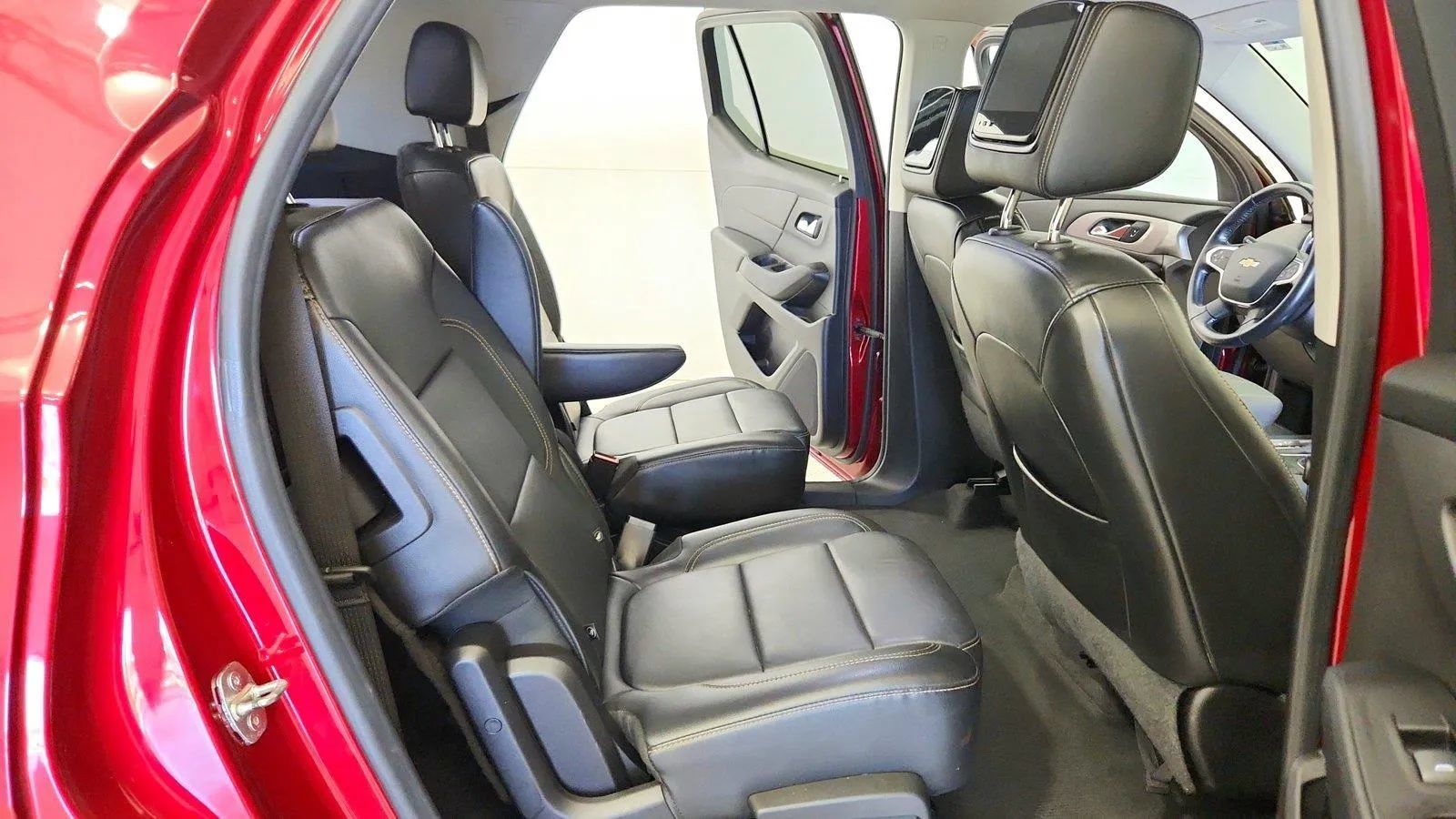Used 2019 Chevrolet Traverse LT w/ LT Premium Package AWD/4WD image 29