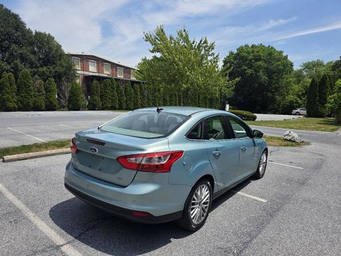 Used 2012 Ford Focus SEL FWD image 6