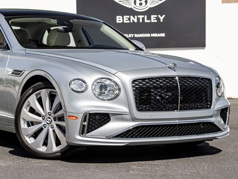 Used 2026 Bentley Flying Spur Plug-In Hybrid AWD/4WD image 10