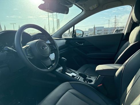 Used 2025 Subaru Crosstrek 2.5i Limited w/ Crosstrek Mirror Package image 4