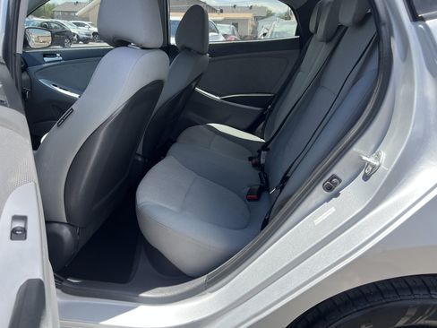 Used 2014 Hyundai Accent GLS FWD image 12