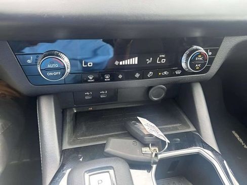 Used 2025 Mitsubishi Outlander ES AWD/4WD image 11