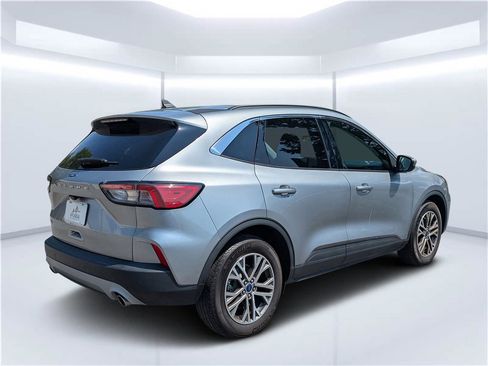 Used 2022 Ford Escape SEL image 3