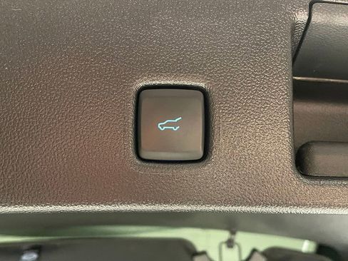 Used 2025 Ford Escape Active w/ Tech Pack #1 AWD/4WD image 13