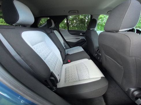 Used 2024 Chevrolet Equinox LT FWD image 24
