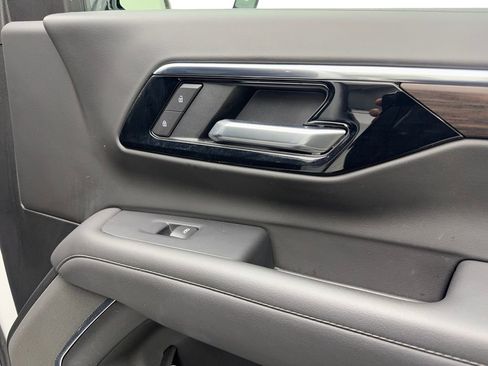 Used 2025 Chevrolet Tahoe LT image 53