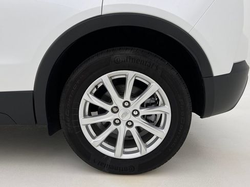 Used 2022 Cadillac XT4 Luxury w/ Cold Weather Package AWD/4WD image 27