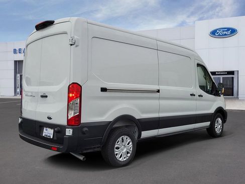 New 2025 Ford Transit 250 148 Medium Roof w/ HVAC Trade Package image 4