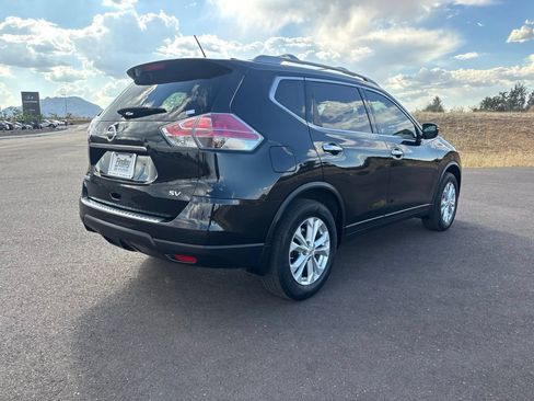 Used 2015 Nissan Rogue SV FWD image 5