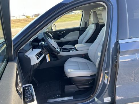 New 2026 Lincoln Aviator Reserve w/ Illumination Package image 8