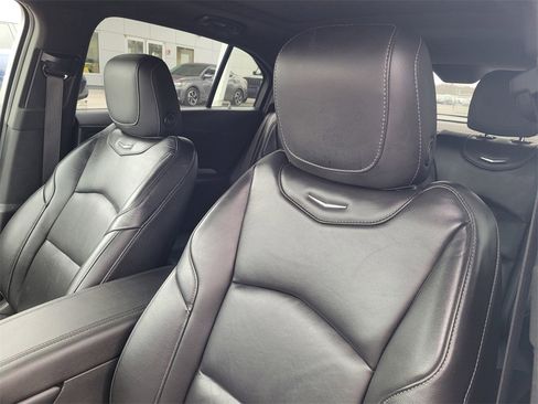 Used 2019 Cadillac XT4 Premium Luxury w/ Technology Package image 13