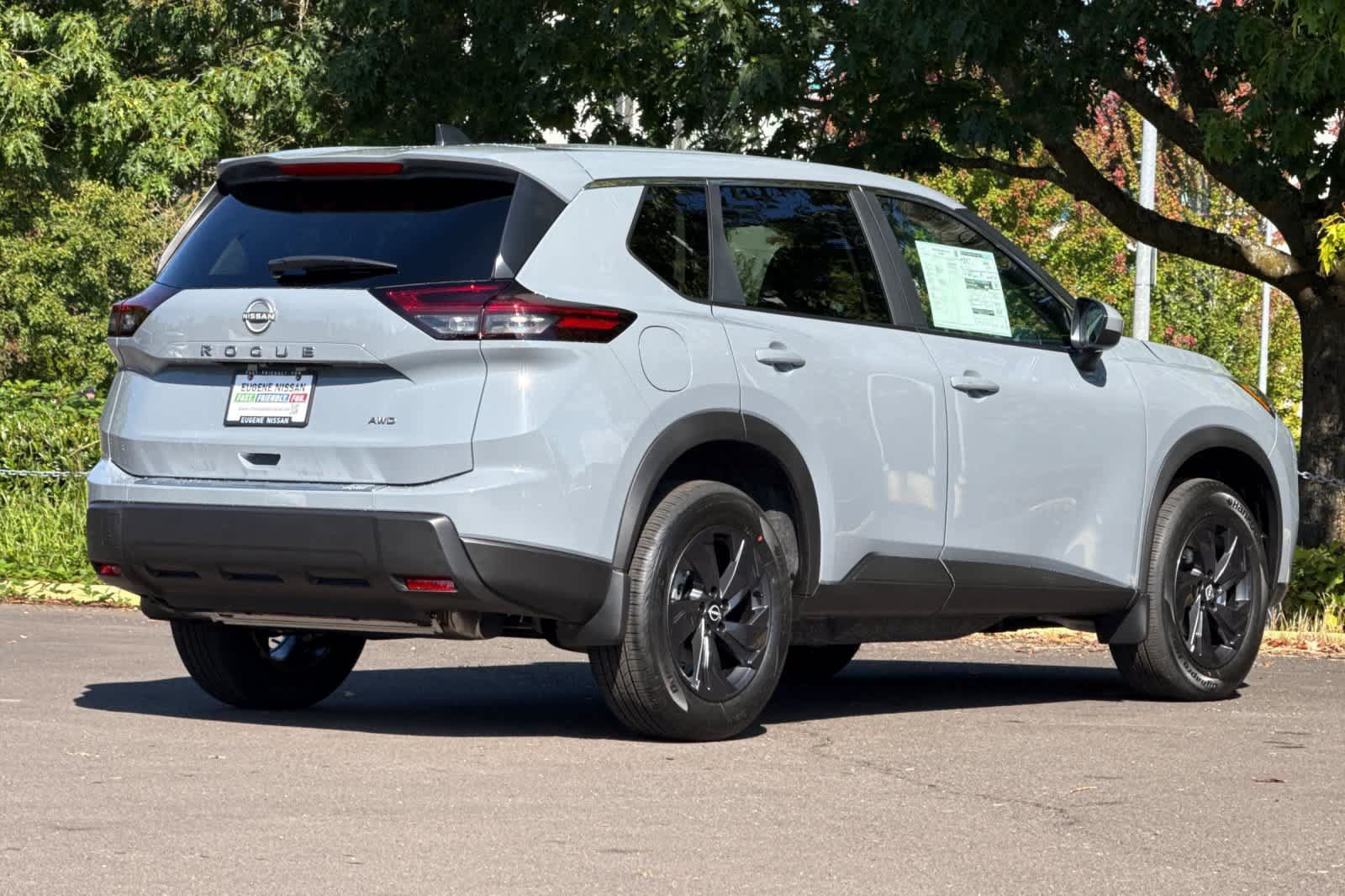 New 2026 Nissan Rogue SV AWD/4WD image 2