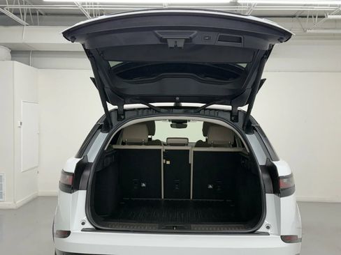 Used 2020 Land Rover Range Rover Velar S image 35