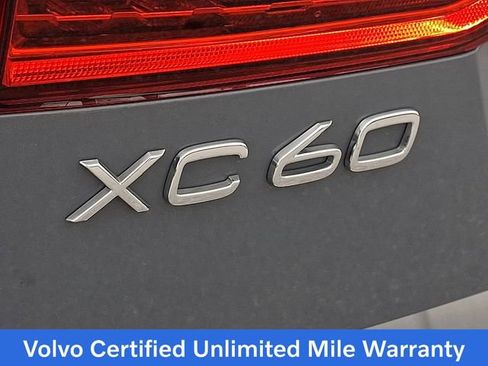 Certified 2023 Volvo XC60 B5 Plus w/ Climate Package AWD/4WD image 32