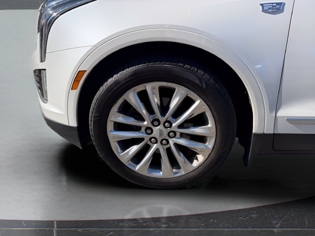 Used 2017 Cadillac XT5 Platinum AWD/4WD image 13